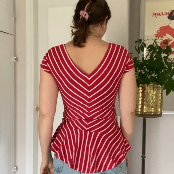 Betsey Johnson Designer Top - Picture 7 of 12